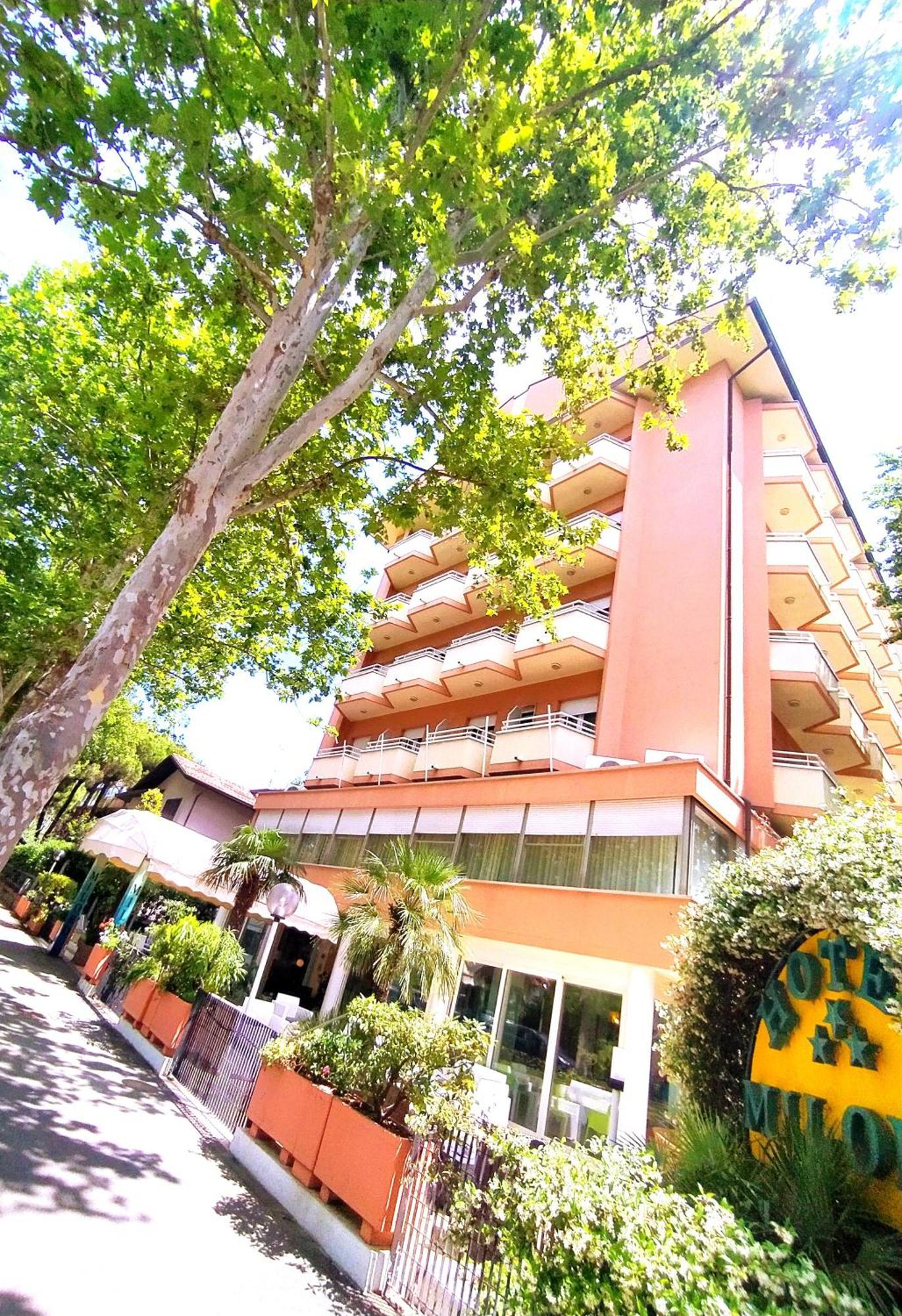 Hotel Milord Cesenatico Exteriör bild